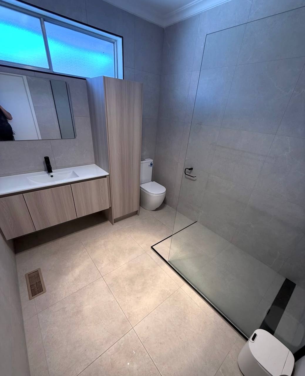 Bathrooms renovation by Renova Group